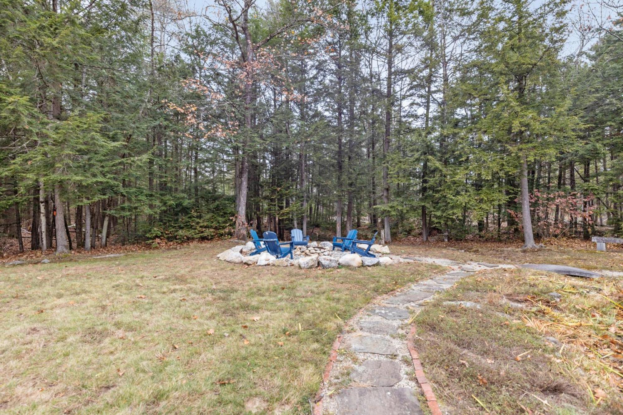 Big Red Cottage Near Sunapee And New London Exterior photo